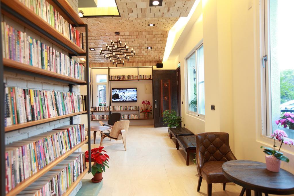 坡岸邊民宿 Hualien City Exterior foto